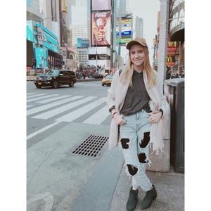 Meet your Posher, Melissa